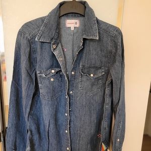 SUNDRY jean shirt.